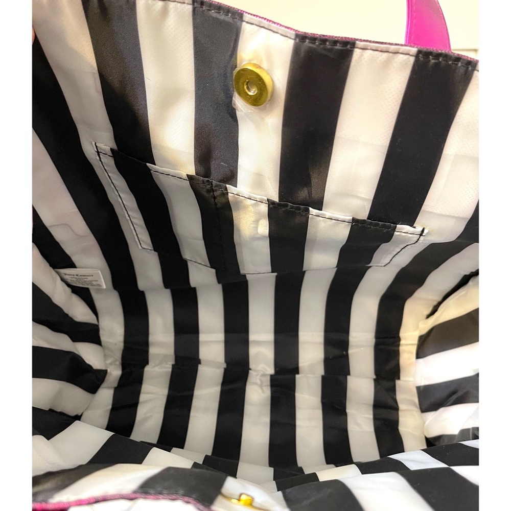 🎉HP! ❤️ NWOT! Juicy Couture Hot Pink Metallic Tote - Picture 9 of 14